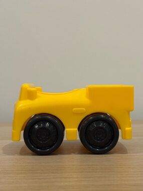 Fisher-Price Little People VINTAGE Yellow Vehicle (Early 2000s)